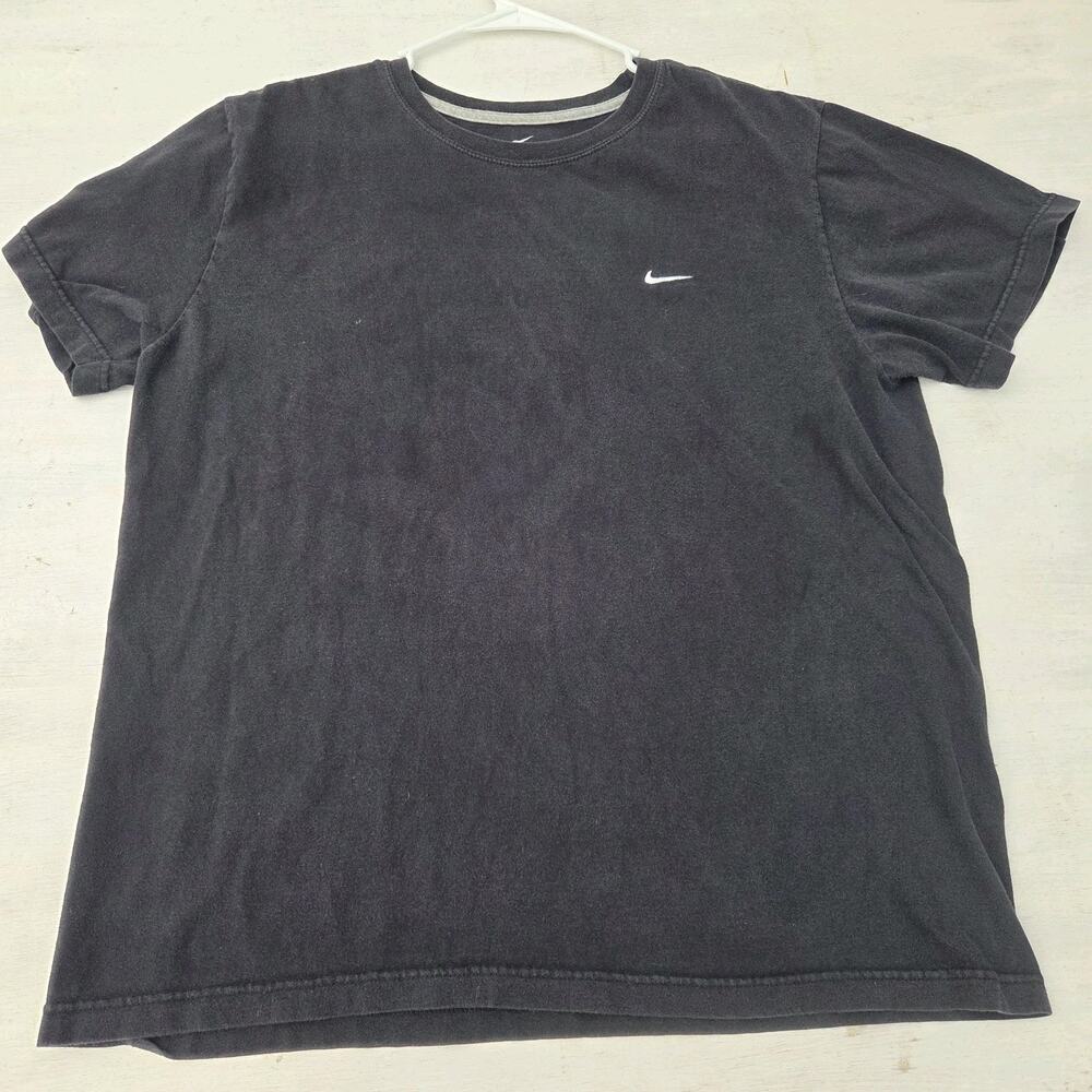 Nike Mens Standard Fit Swoosh T-Shirt Adult XL Black Short Sleeve Embroidered